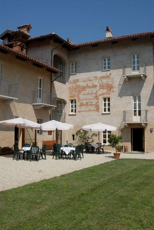 Hotel Antico Podere Propano 살루초 외부 사진
